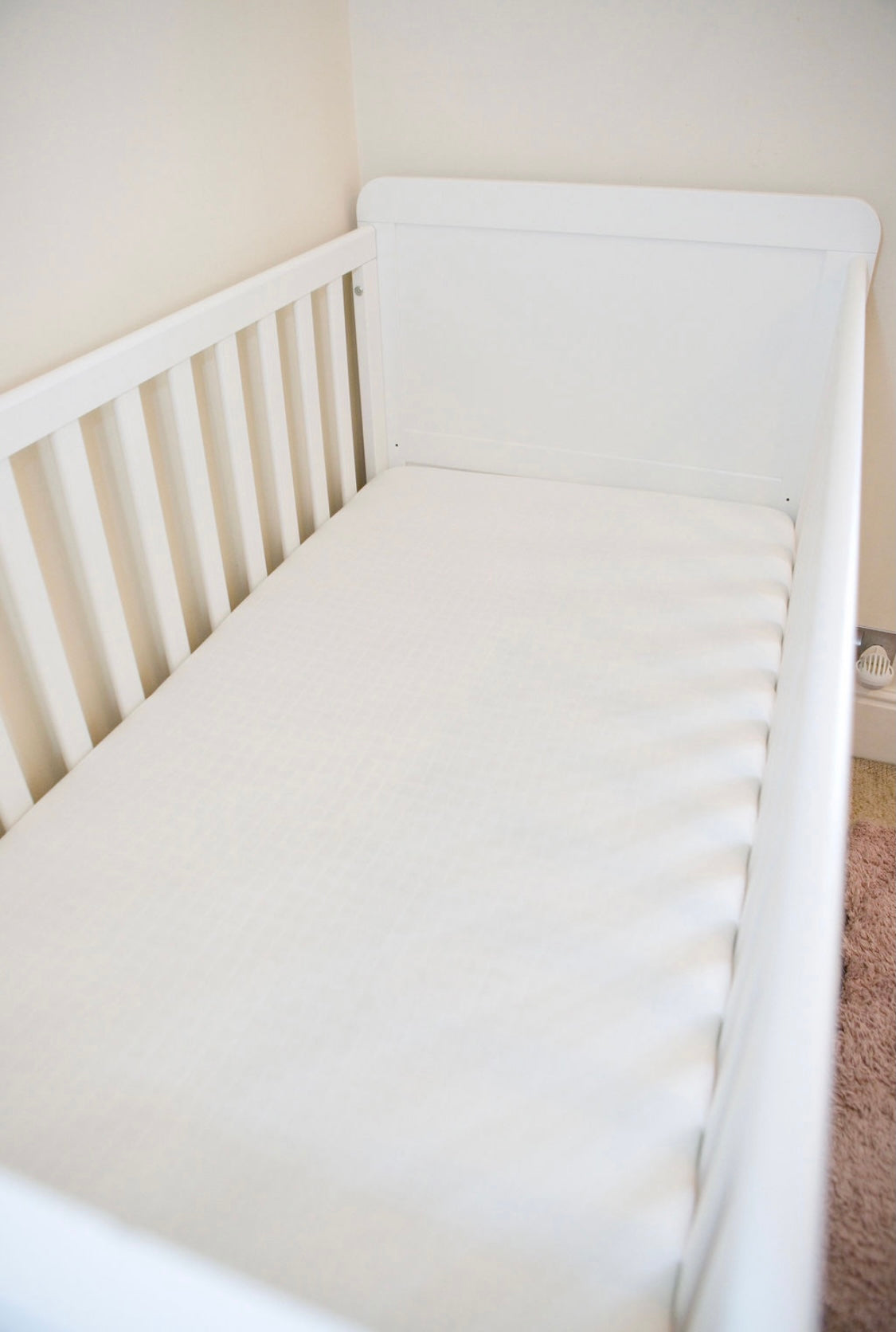 Organic Muslin Fitted Cot Bed Sheet- Safari