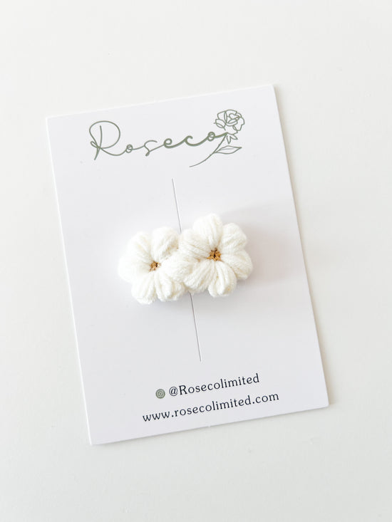 White Duo Flower Crochet Clip