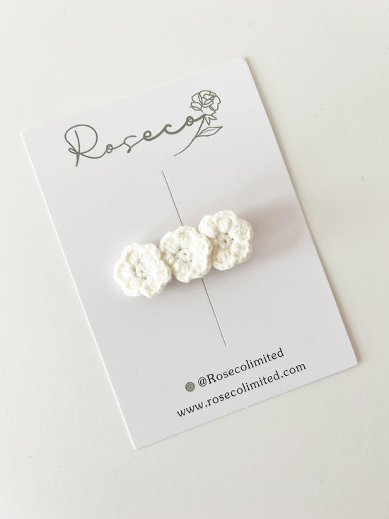 White Trio Flower Crochet Clip