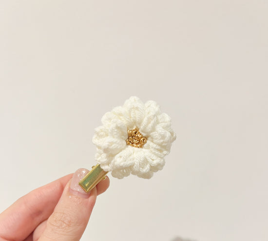 White Flower Clip